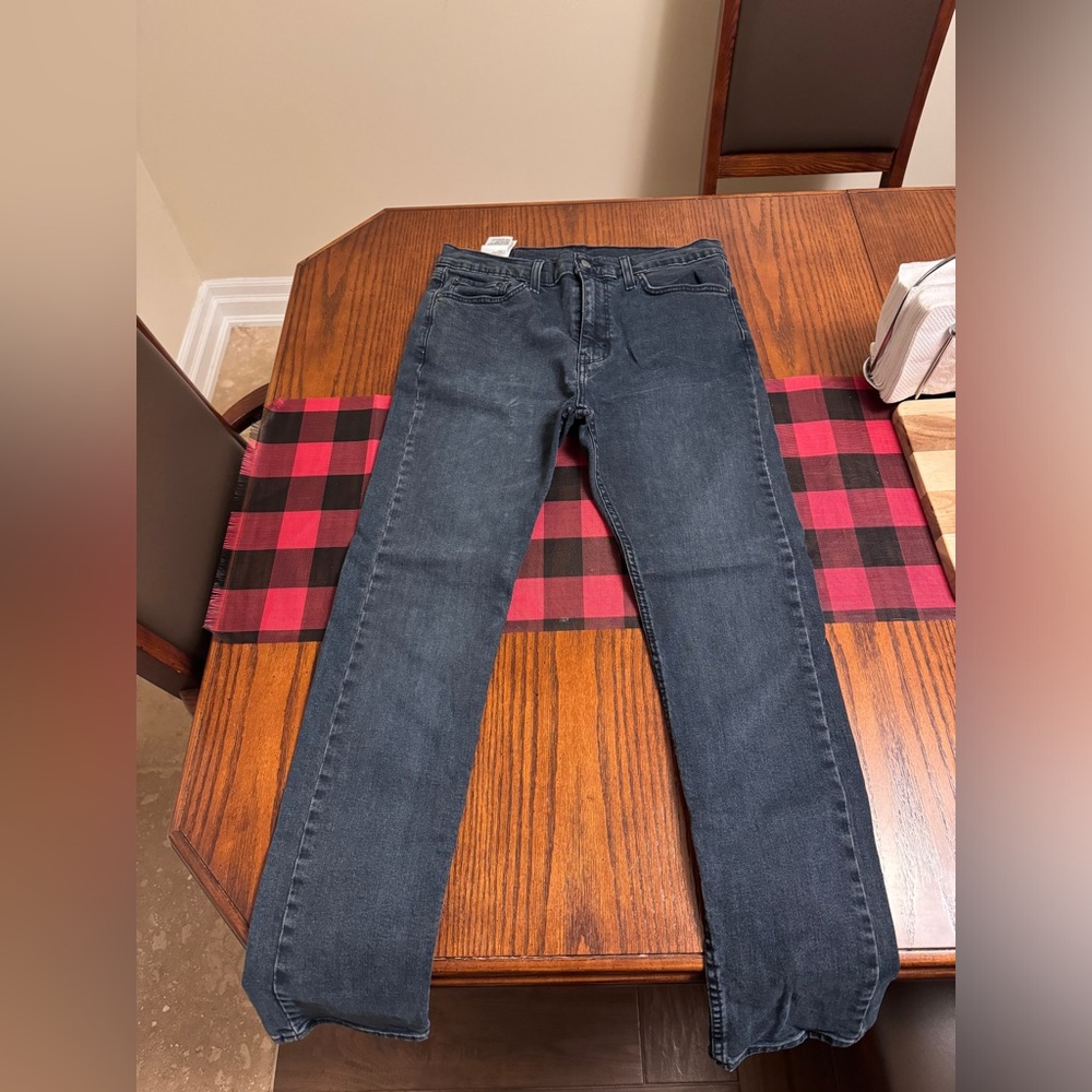 Levi’s 510 Skinny Fit Men’s Jeans (33W 32L)